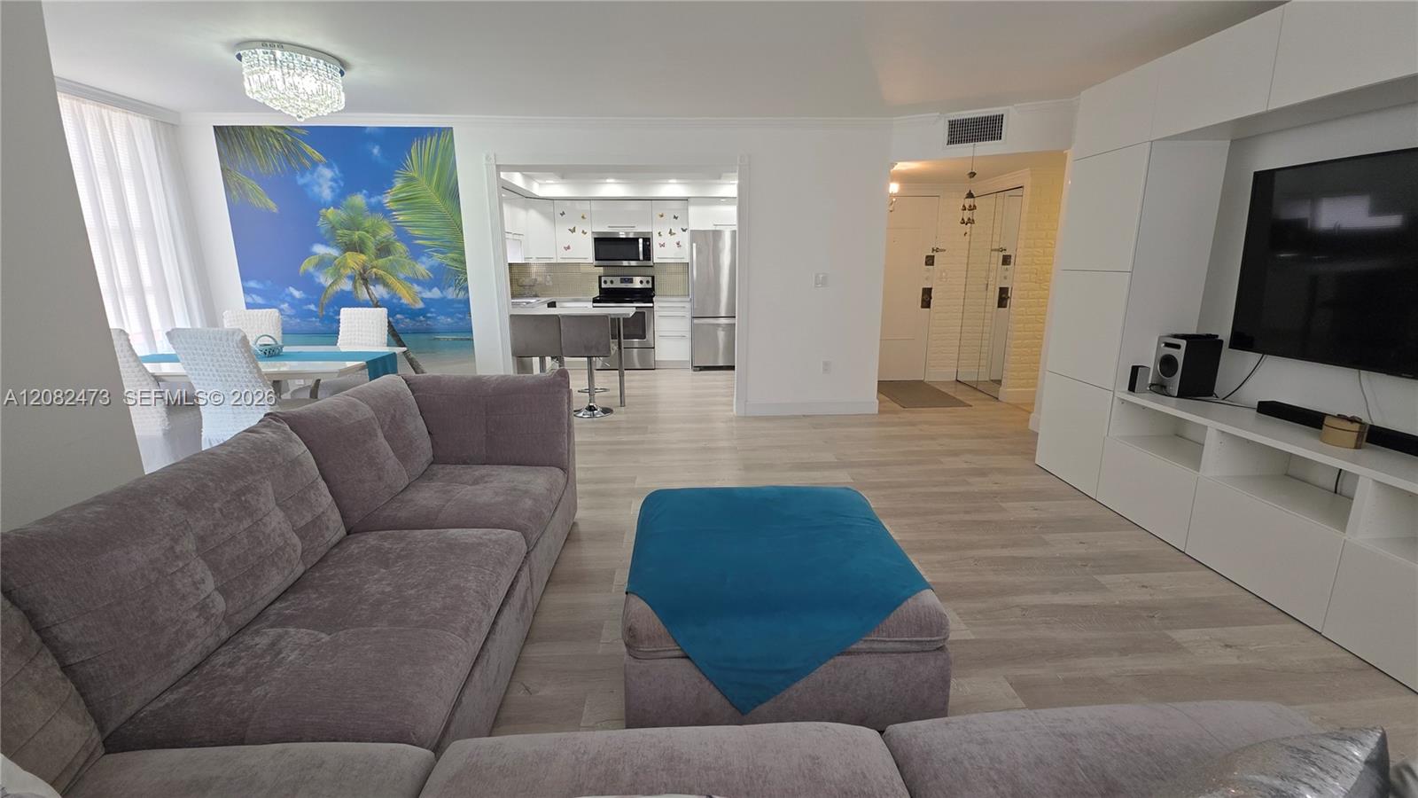 1301 NE Miami Gardens Dr # 425W — Photo 4