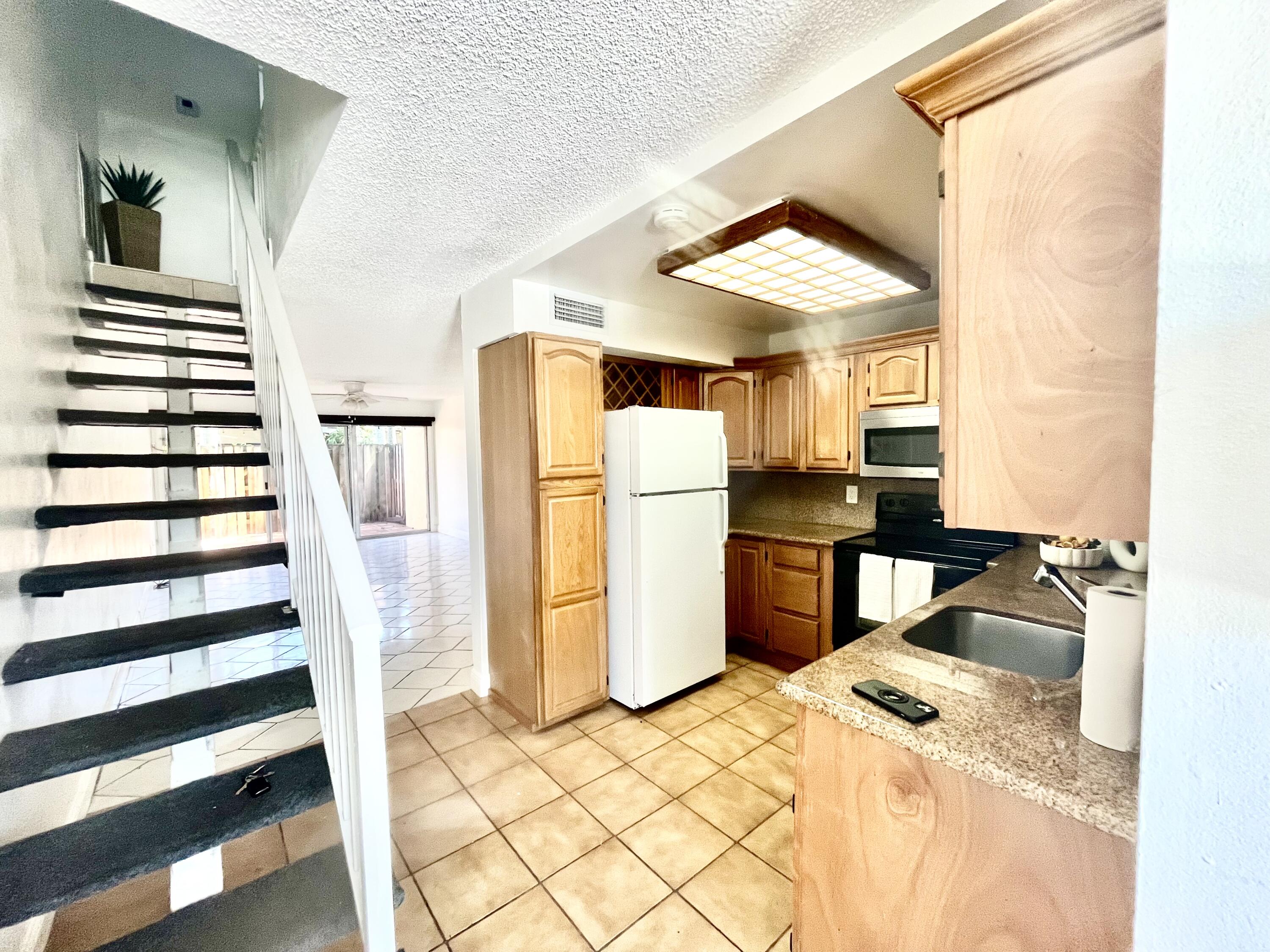 15385 S Dixie Highway # 12, Palmetto Bay FL 33157