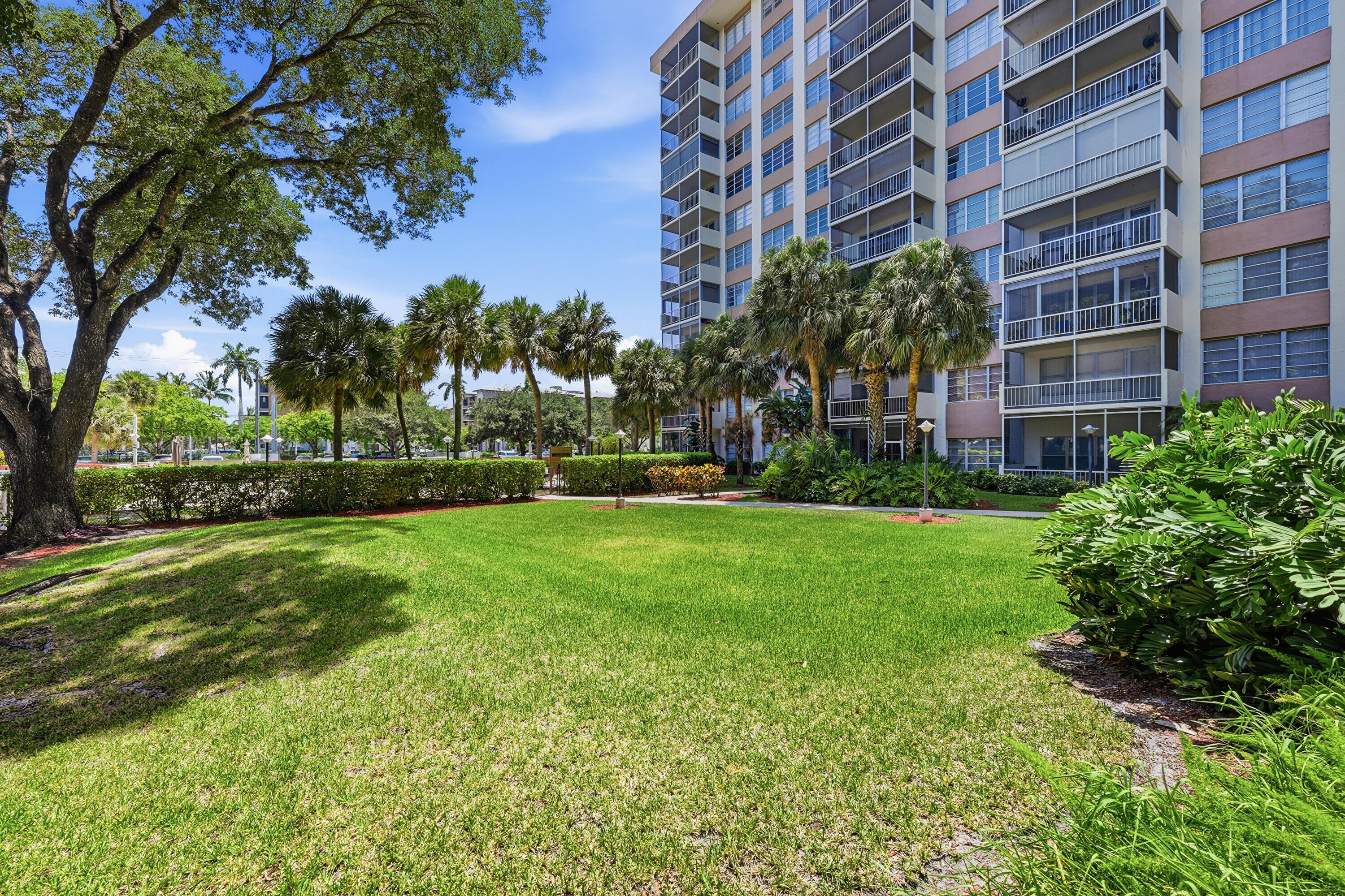 10777 W Sample Road # 407 — Photo 4