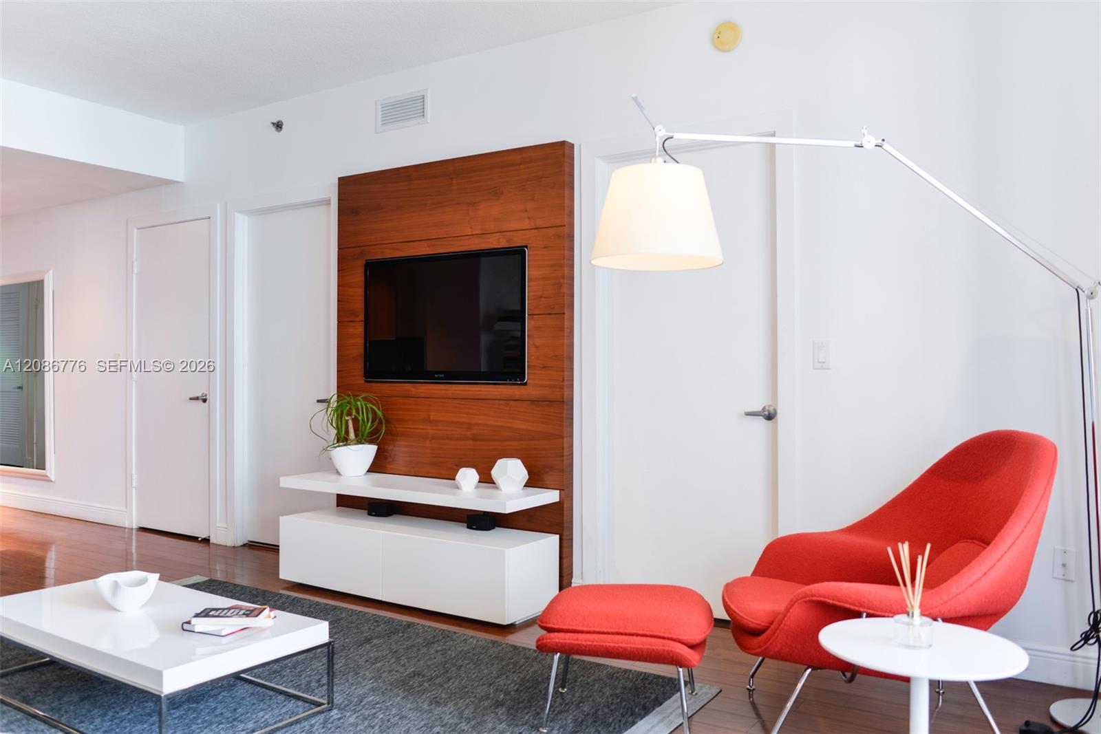 1060 Brickell Ave # 3515 — Photo 4