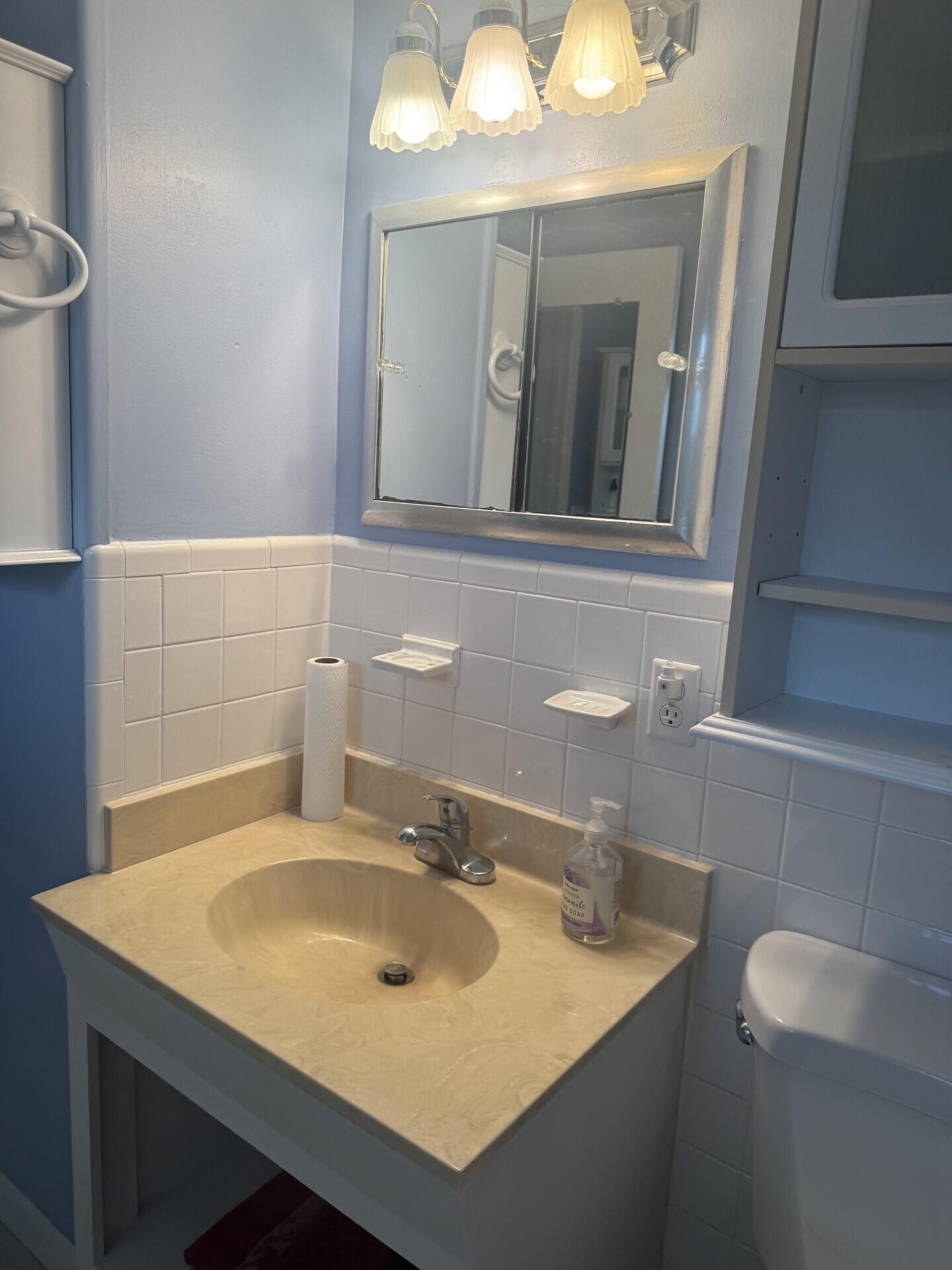 11 SW 4TH Avenue # 1 — Photo 5
