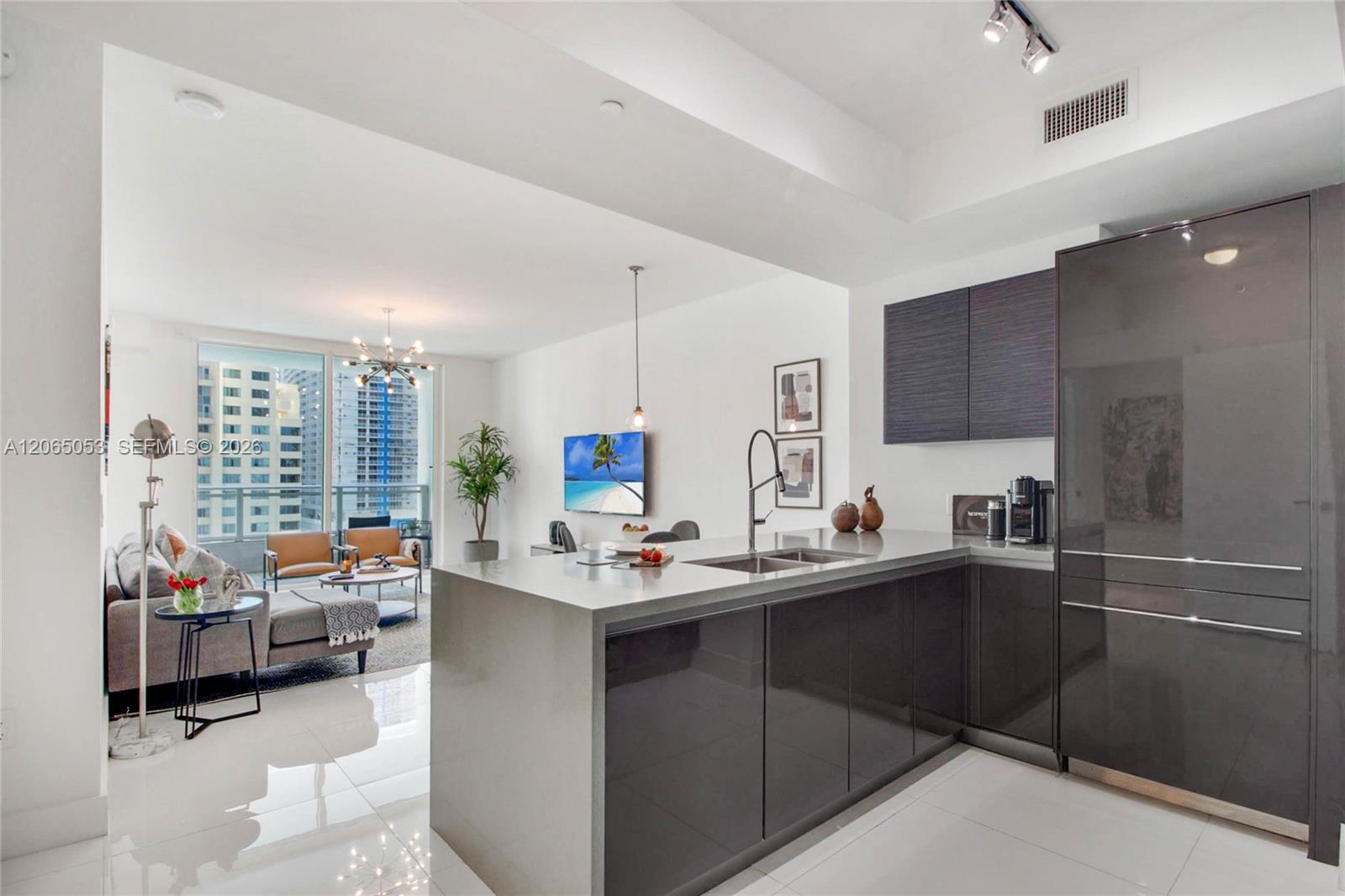 1080 Brickell Ave # 1504, Miami FL 33131