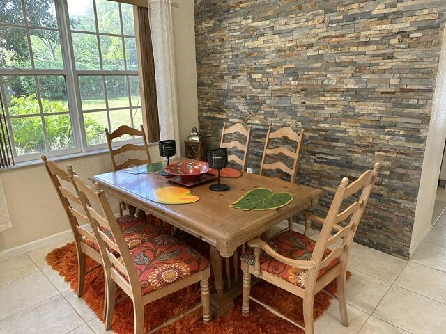 1828 NW 79TH Way NW — Photo 4