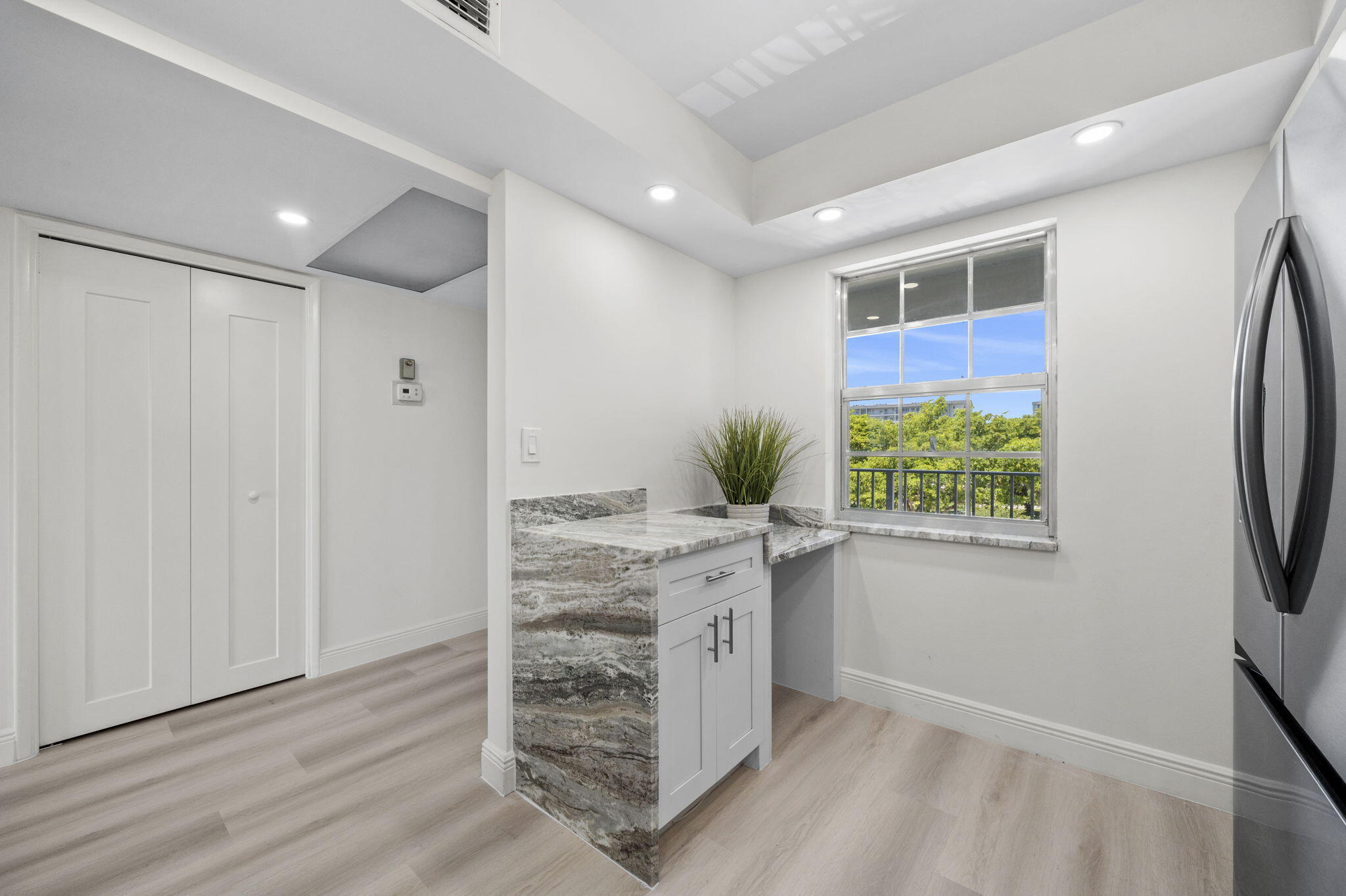 4020 W PALM AIRE Drive # 408 — Photo 3