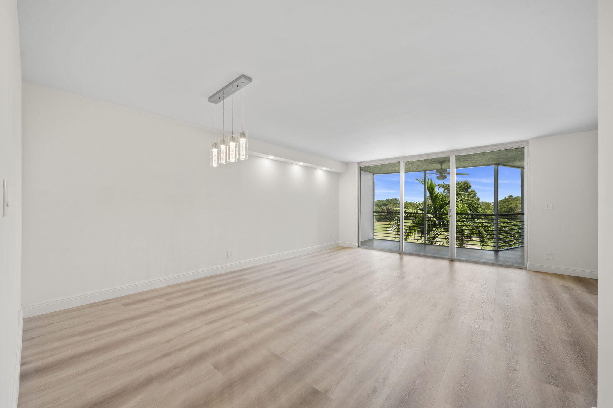 4020 W PALM AIRE Drive # 408 — Photo 4