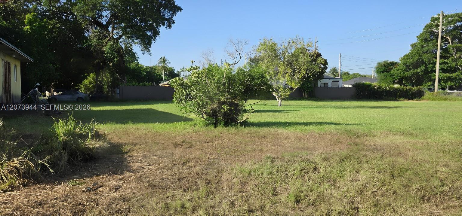 8150 NW 13th Ct — Photo 3