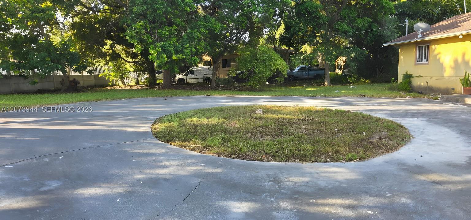8150 NW 13th Ct — Photo 4