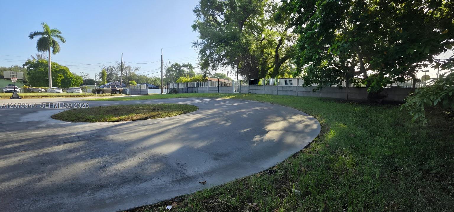 8150 NW 13th Ct — Photo 5