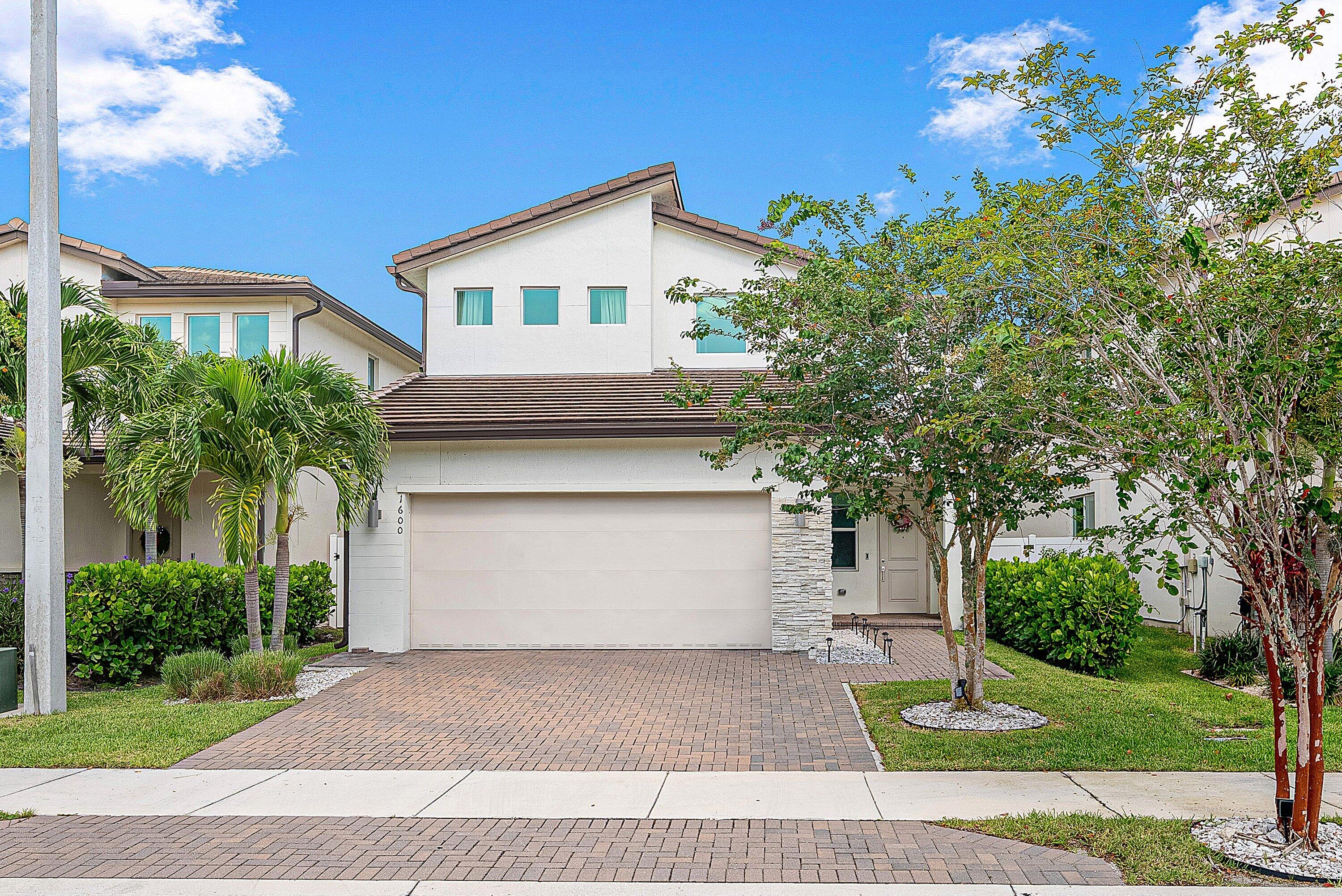 1600 Verawood Lane, Delray Beach FL 33445