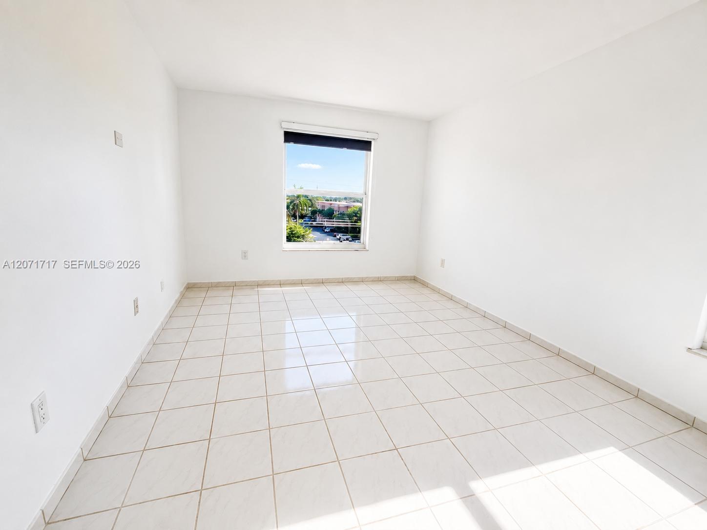 5199 NW 7th St # 501E View 9