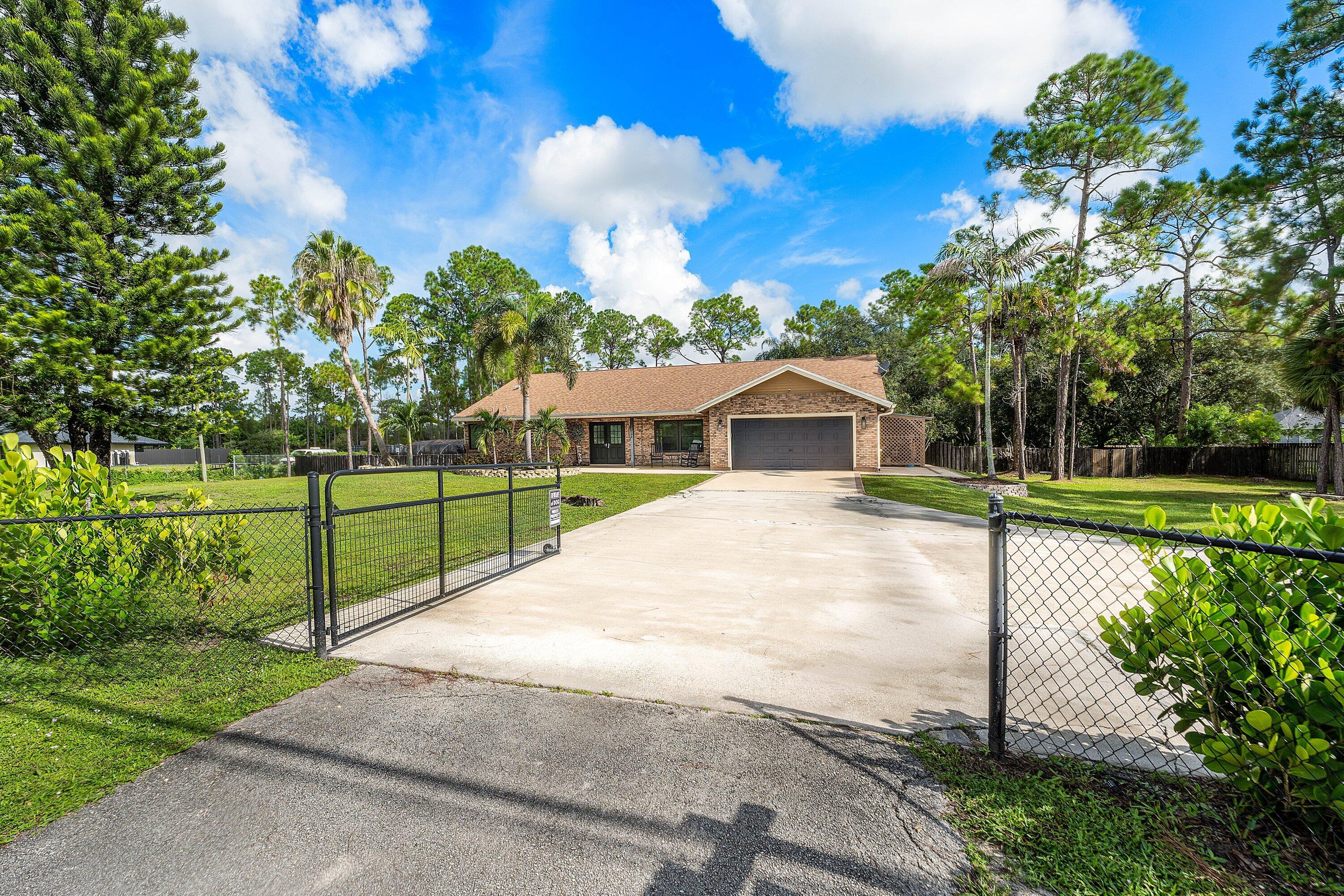 18429 Sycamore Drive W — Photo 2
