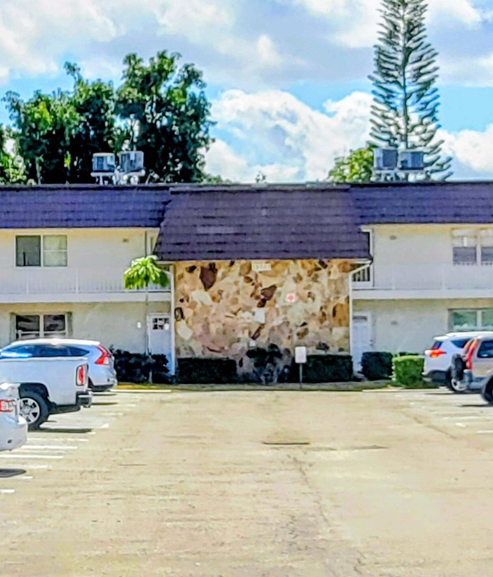 12003 Poinciana Boulevard # 204, Royal Palm Beach FL 33411
