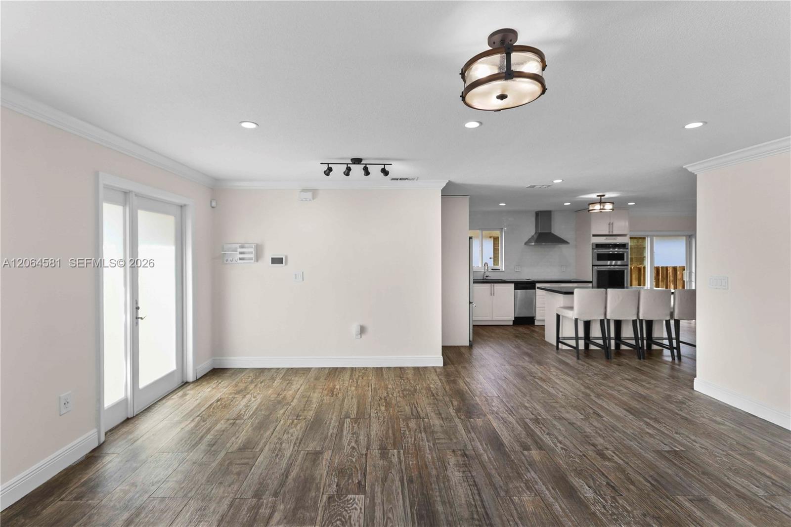 2224 SW 61st Ave — Photo 5