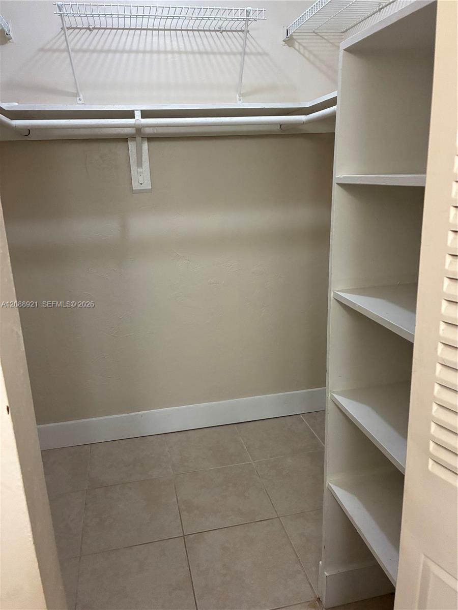8325 SW 72nd Ave # 305C — Photo 4