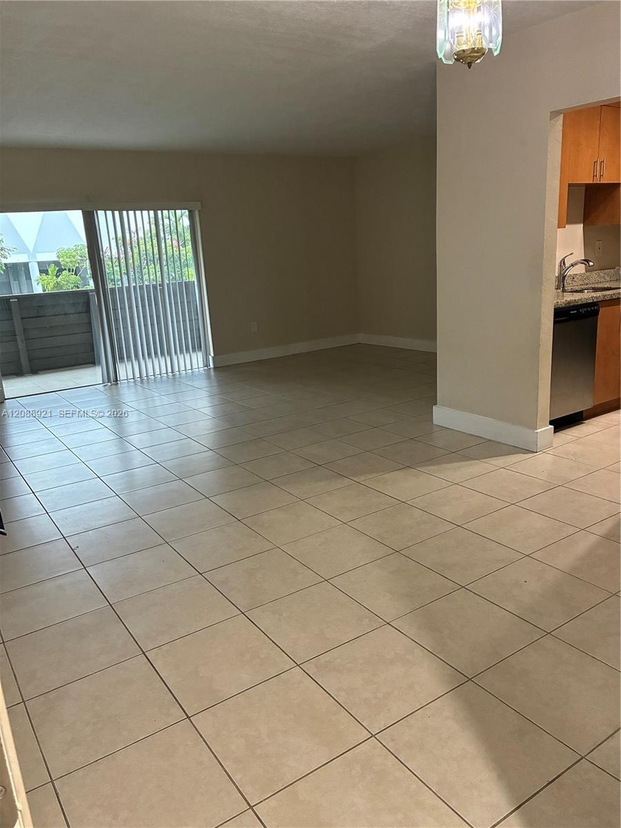8325 SW 72nd Ave # 305C — Photo 5