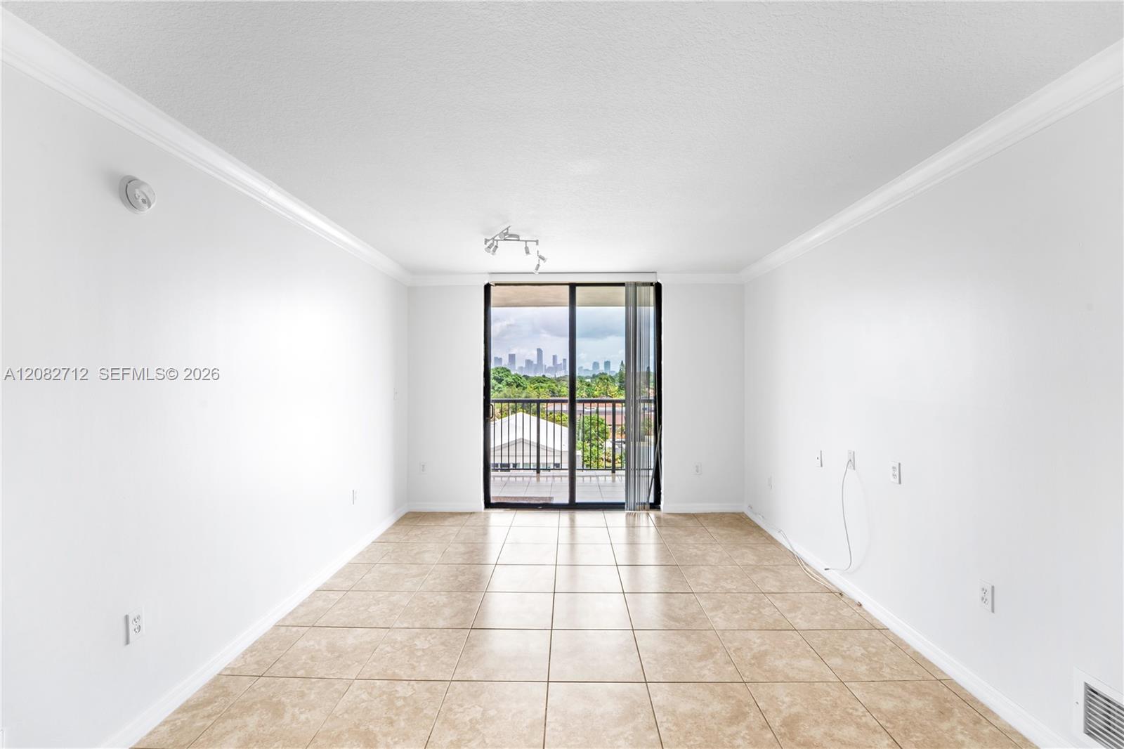 1690 SW 27th Ave # 505 — Photo 5