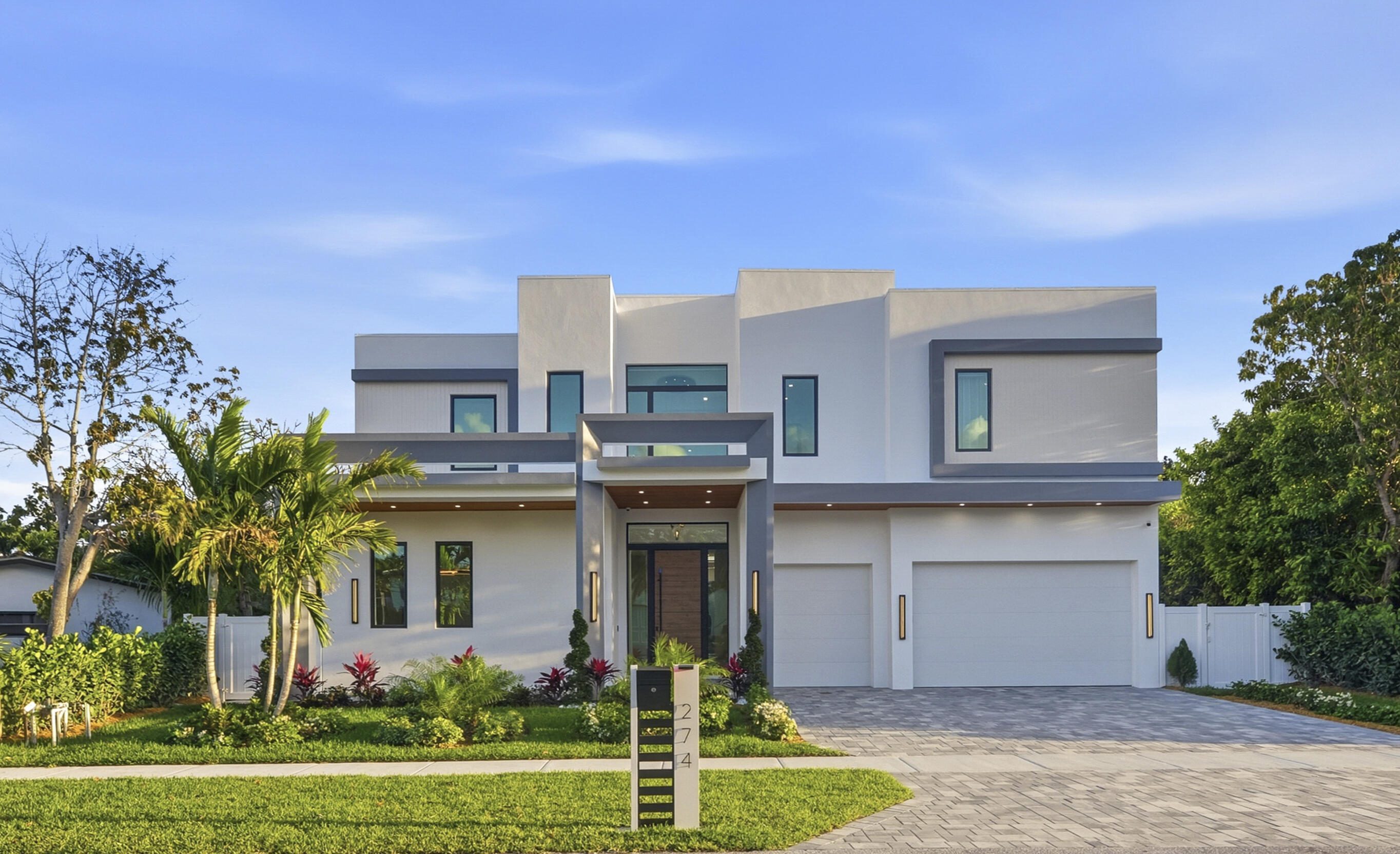 274 NE 3rd Court, Boca Raton FL 33432
