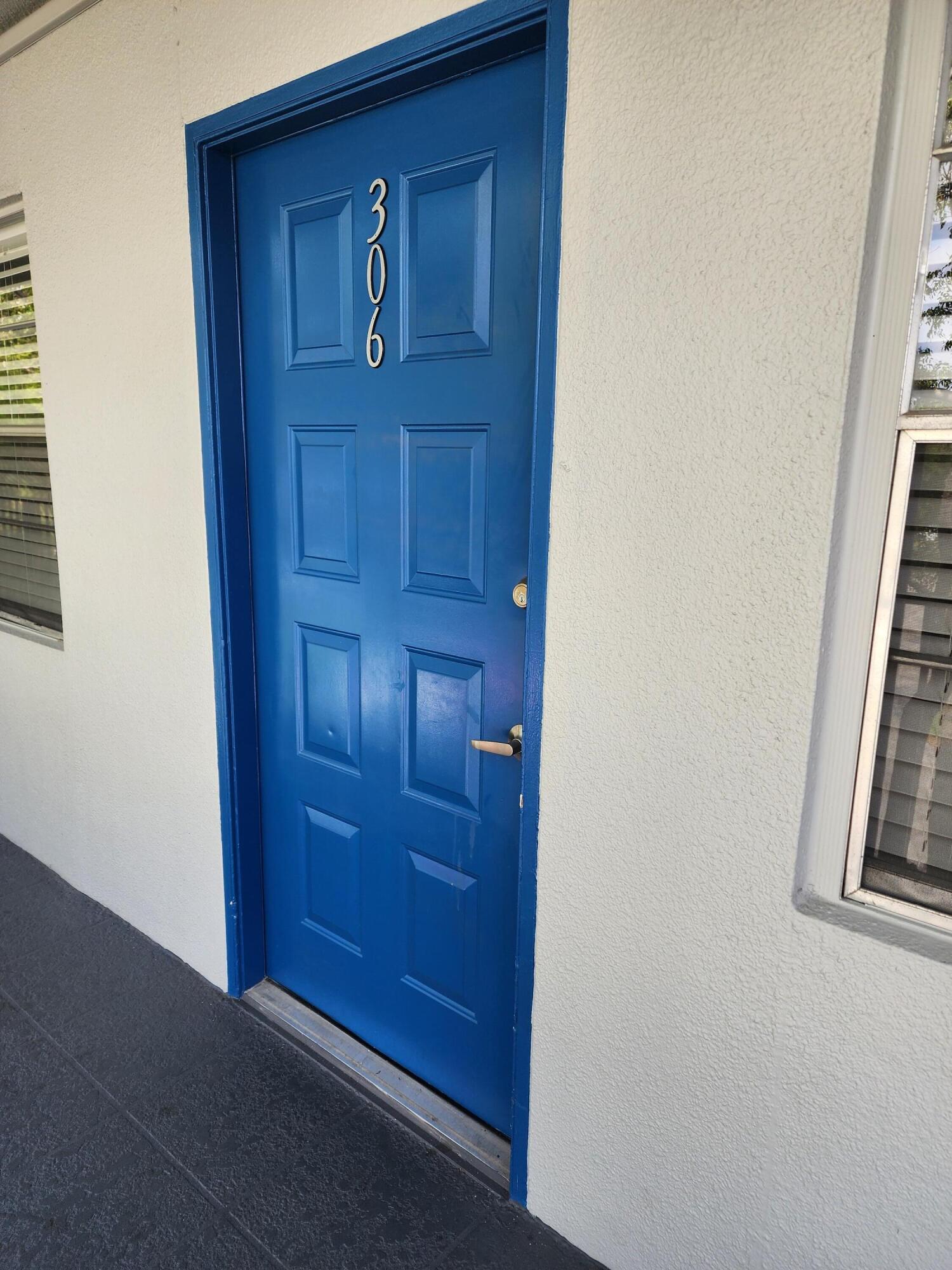 13550 SW 6th Court # 306a — Photo 2