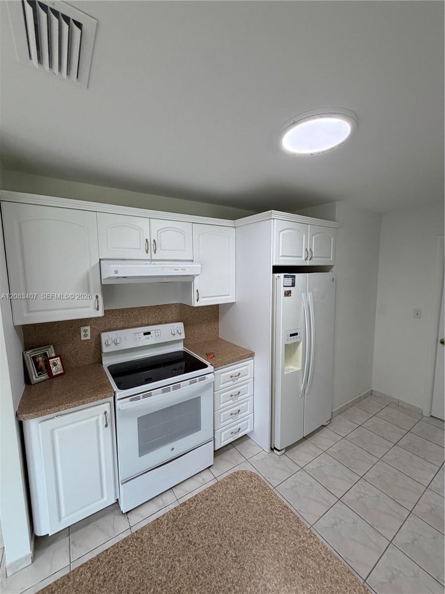 1731 SW 103rd Ave — Photo 5