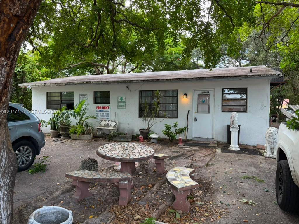 1918 Sheridan St, Hollywood FL 33020