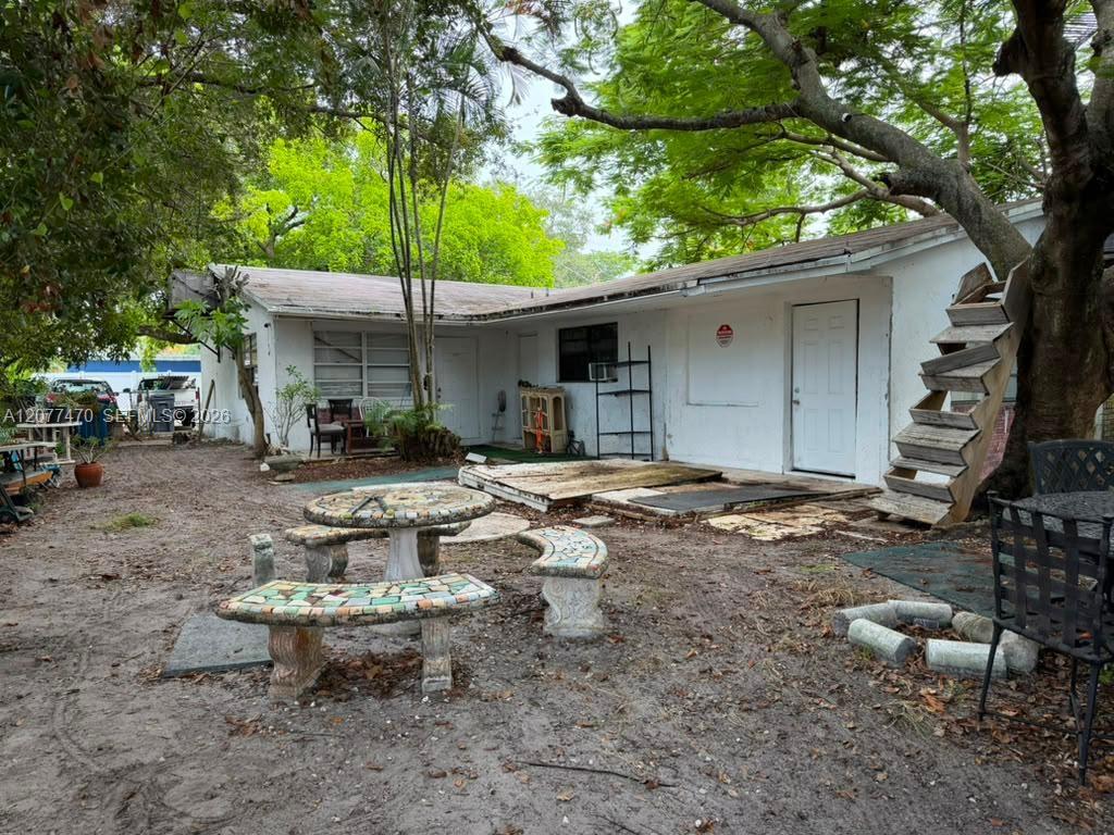 1918 Sheridan St — Photo 4