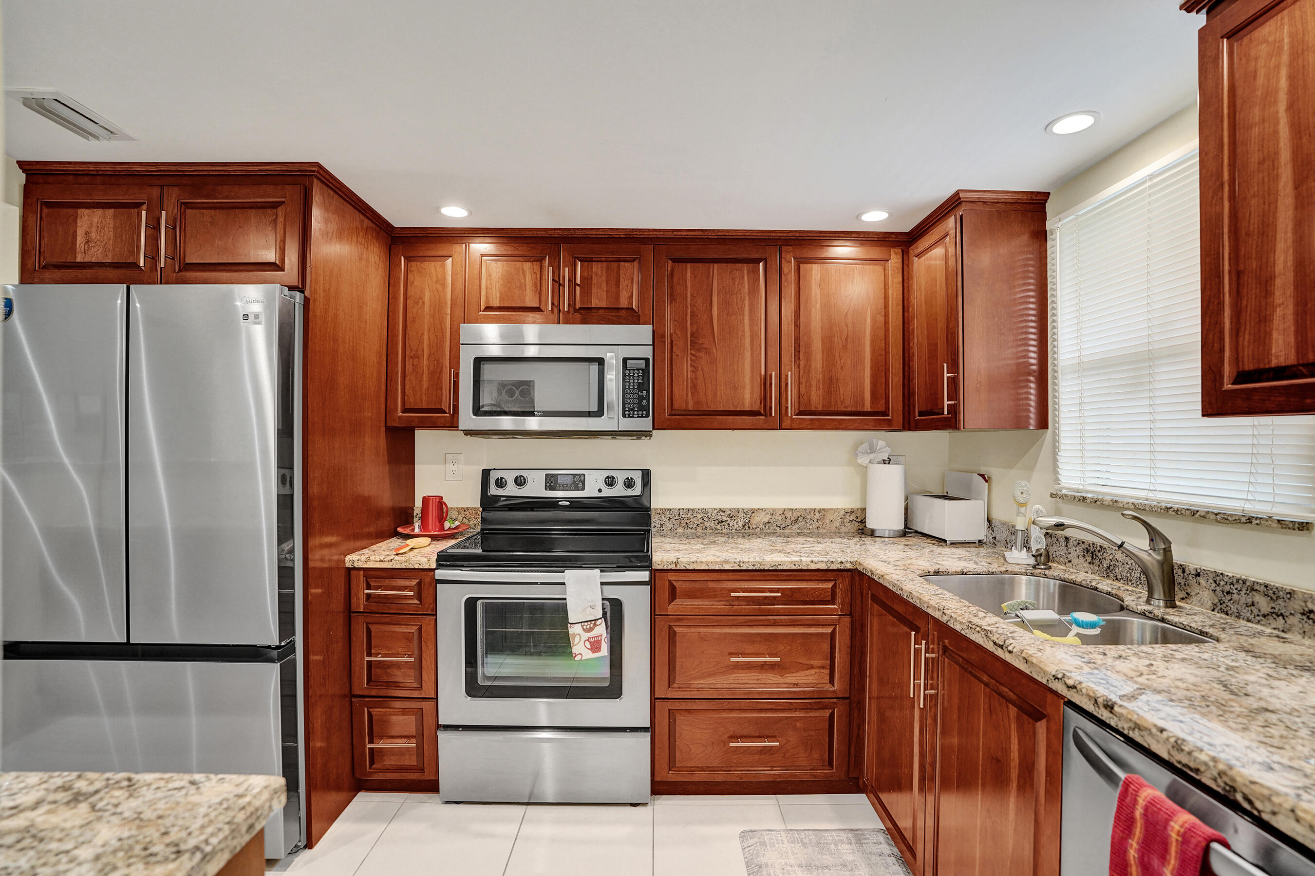 6200 NW 44th Unit # 204 Street # 204 — Photo 3
