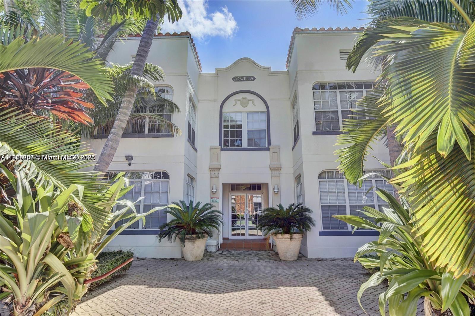 1127 Euclid Ave # 206, Miami Beach FL 33139