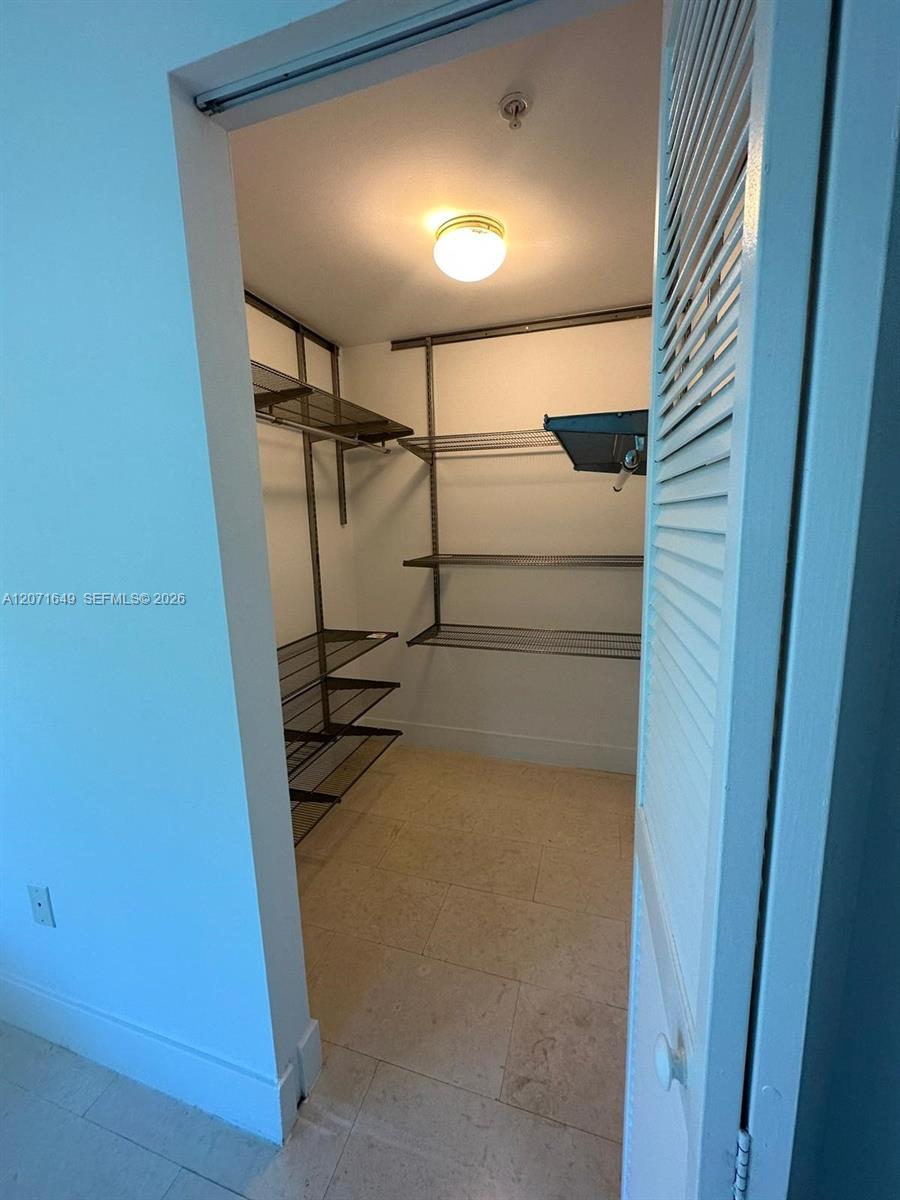 7728 COLLINS AV # 1 View 4