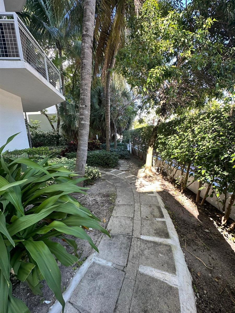 7728 COLLINS AV # 1 View 7