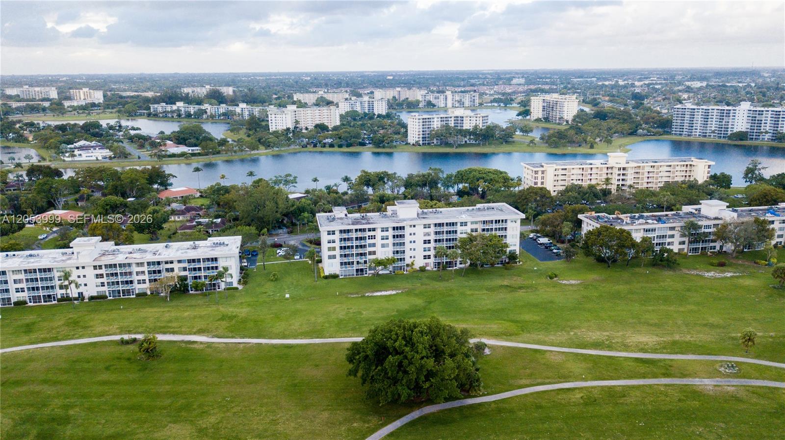 2850 N Palm Aire Dr # 404, Pompano Beach FL 33069