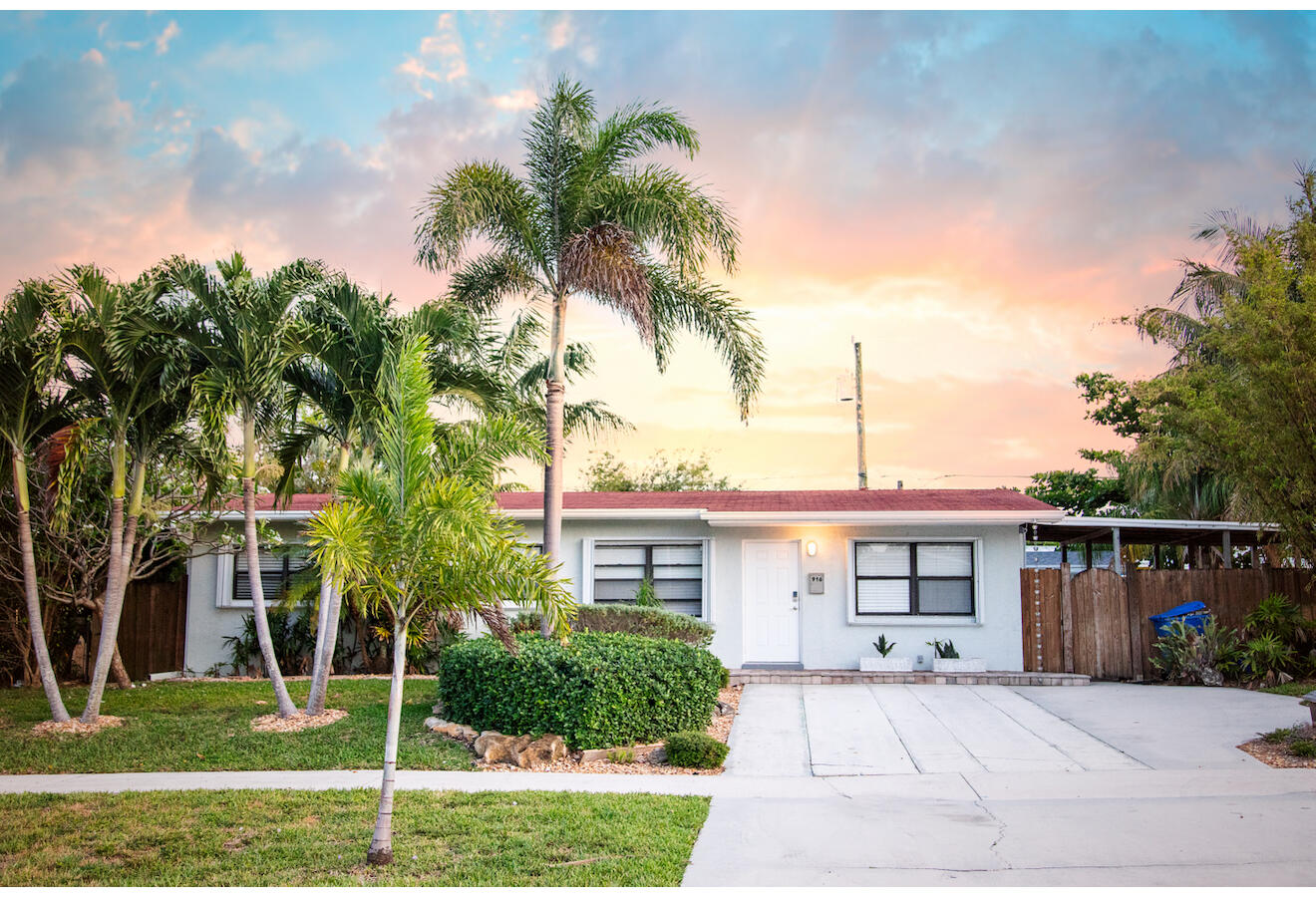 916 W Drew Street, Lantana FL 33462