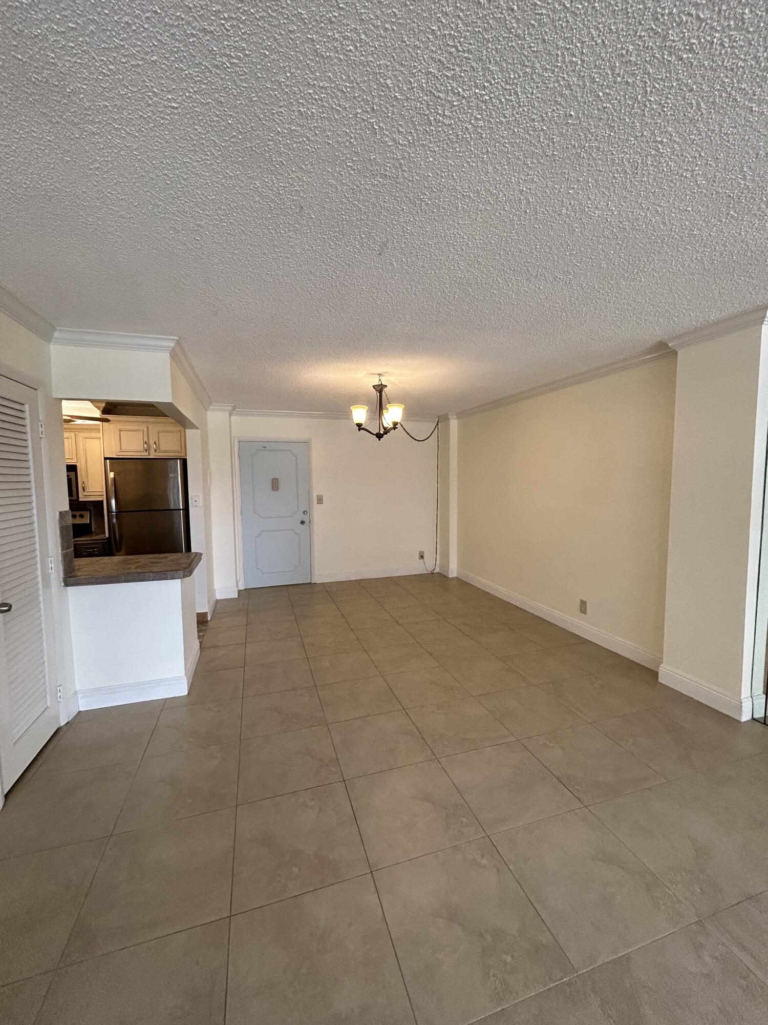 305 N POMPANO BEACH Boulevard # 205 — Photo 3