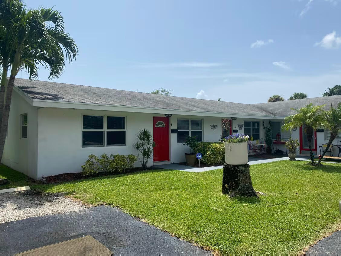 630 Prosperity Farms Road # 2, North Palm Beach FL 33408