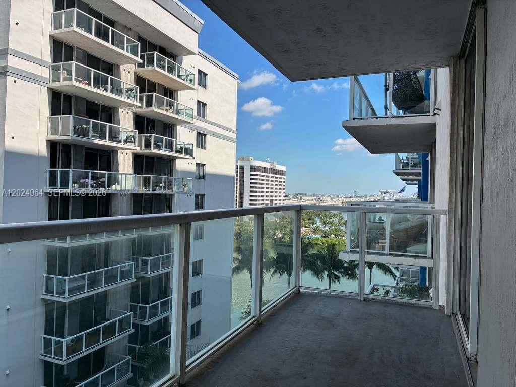 5085 NW 7th St # 909, Miami FL 33126