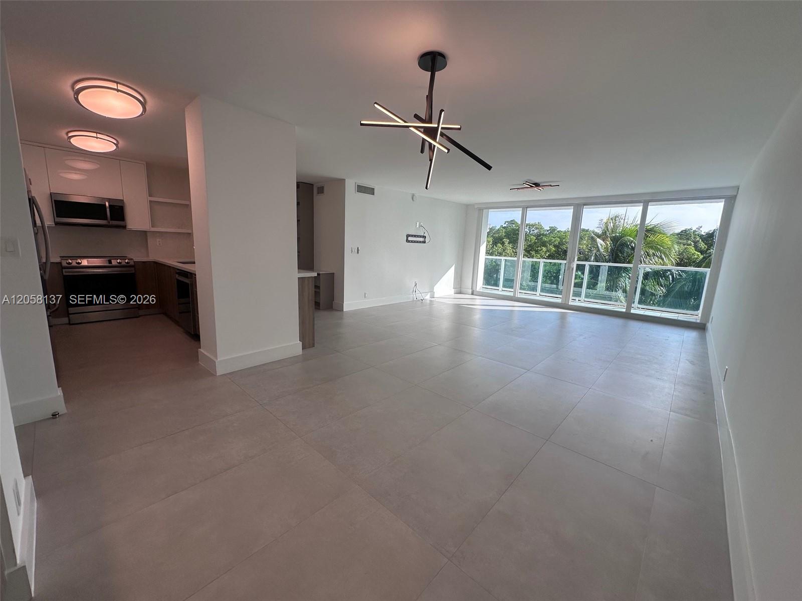 100 Bayview Dr # 317, Sunny Isles Beach FL 33160