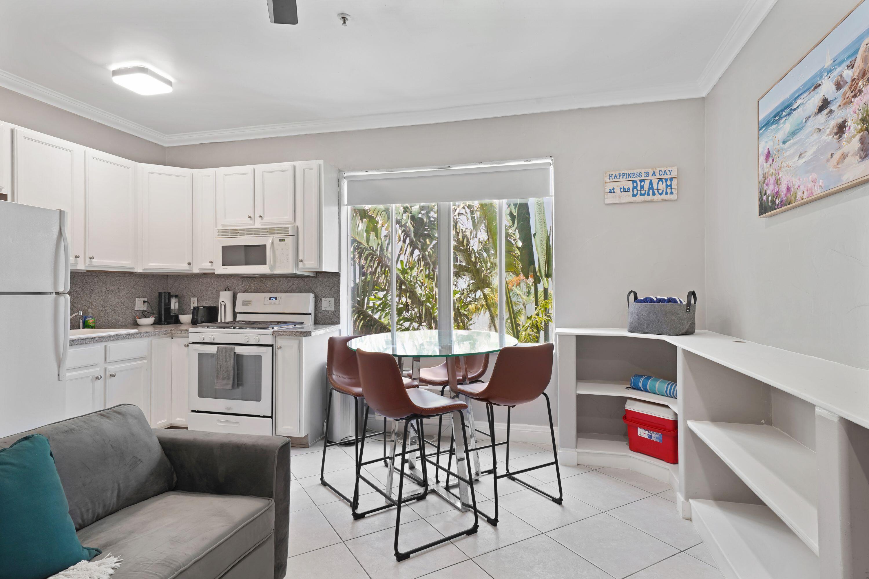 3710 Collins Avenue # 304 — Photo 3