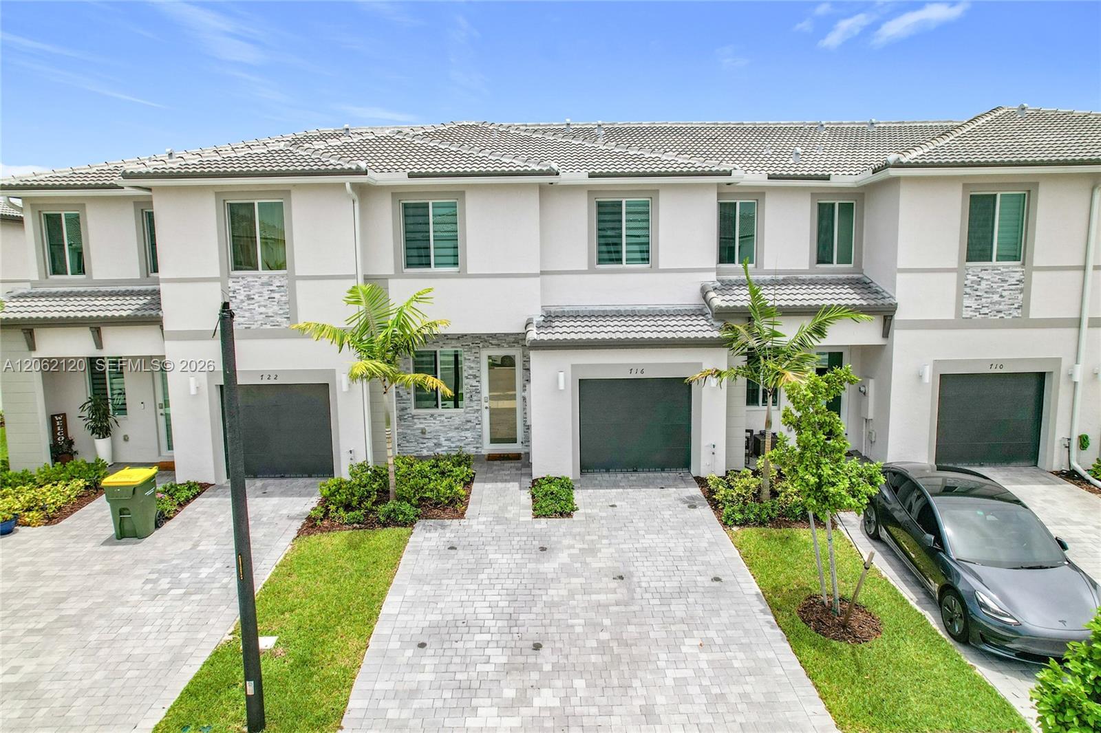716 SE 14th St, Homestead FL 33034