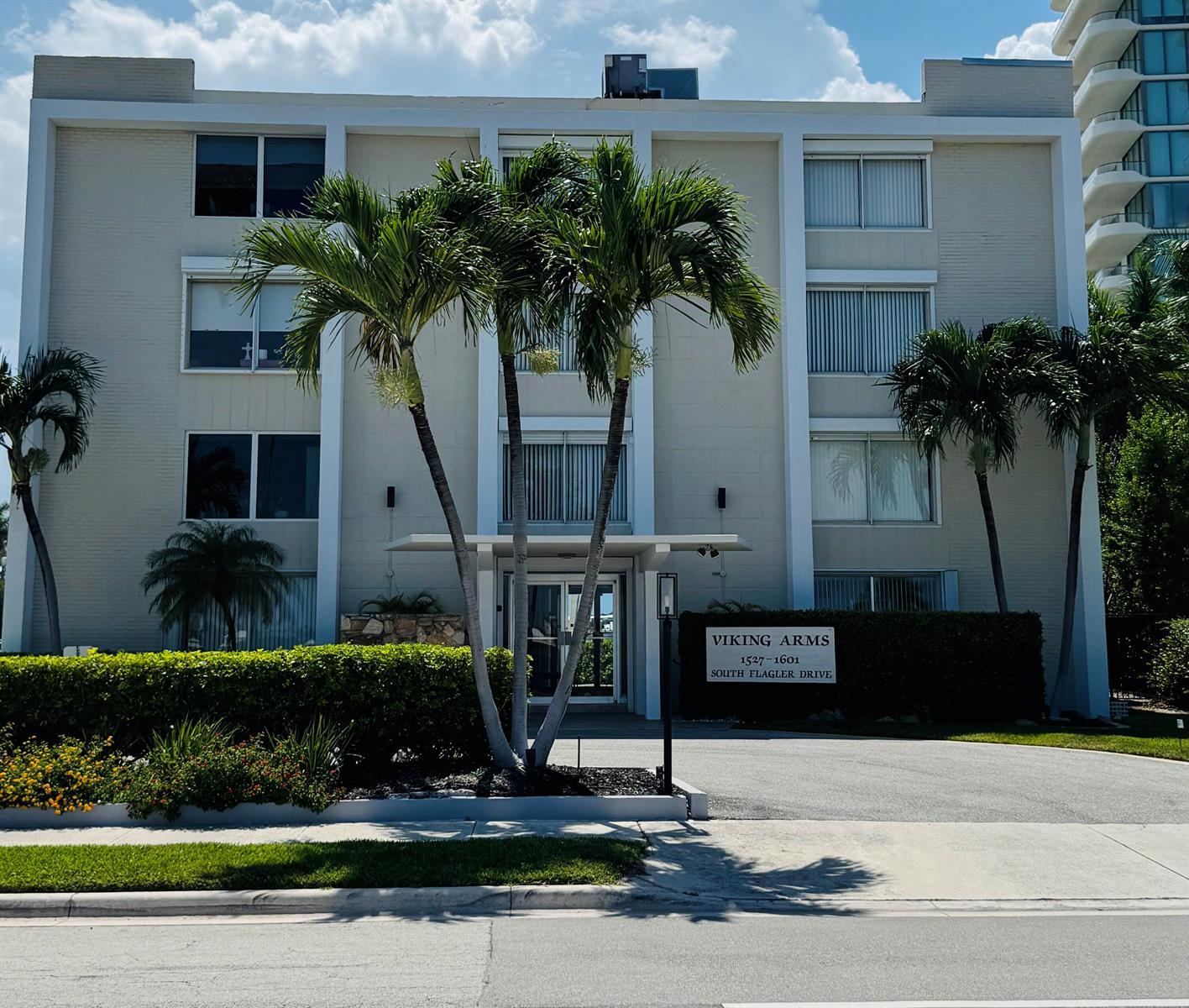 1527 S FLAGLER Drive # 112F, West Palm Beach FL 33401