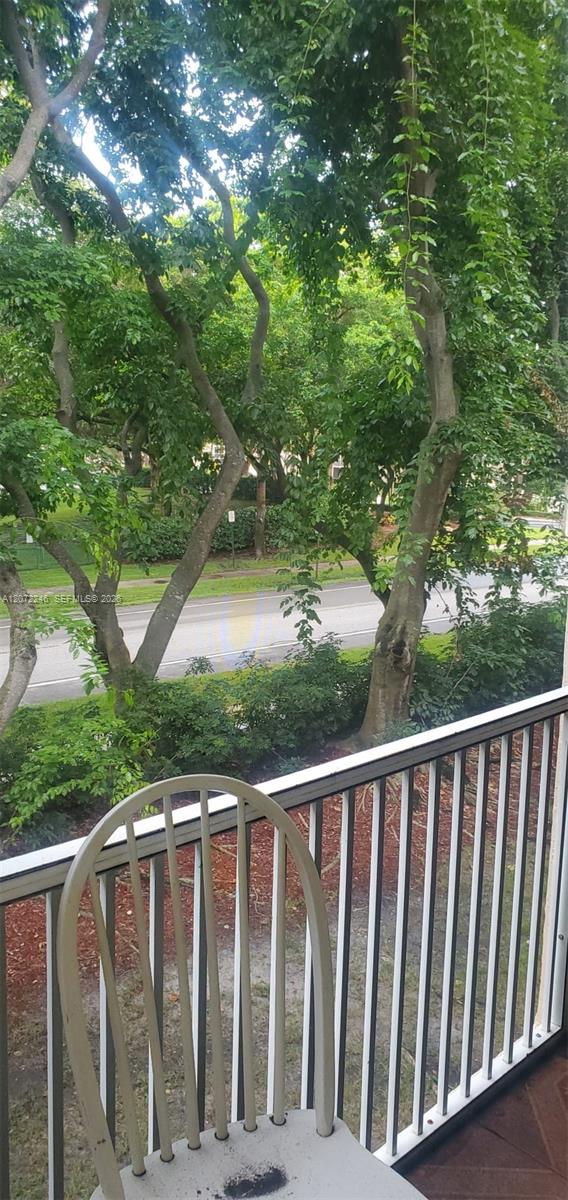 7775 Yardley Dr # 211 — Photo 3