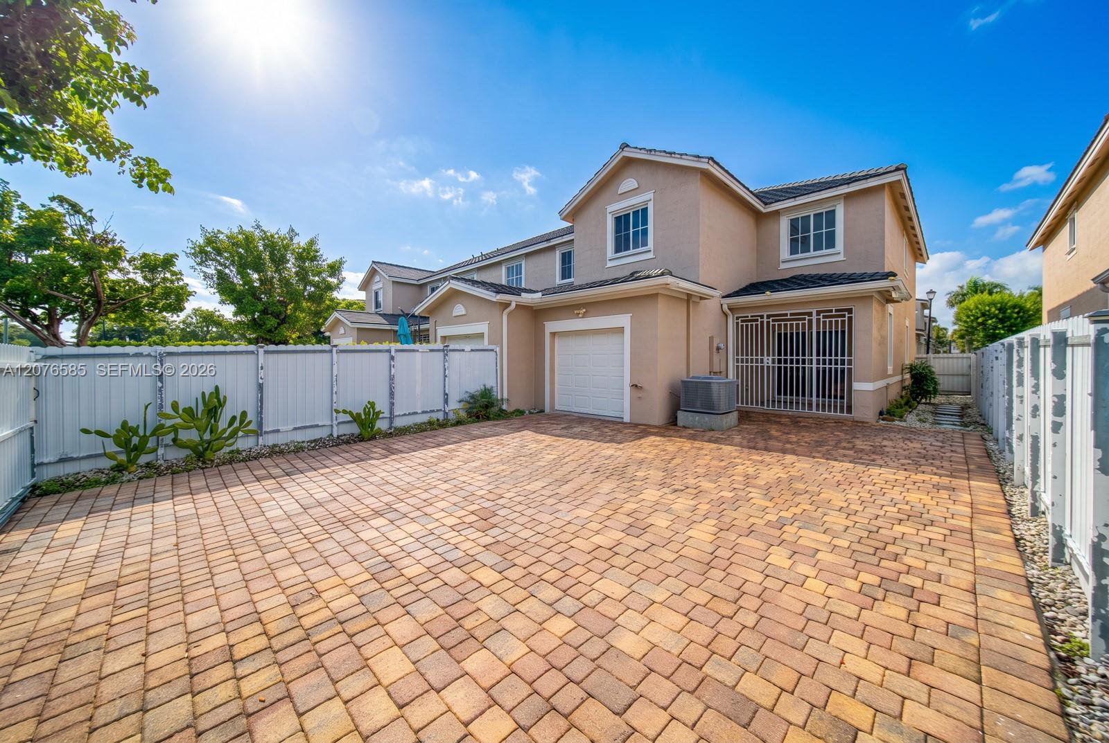 14053 SW 270th Ter — Photo 2
