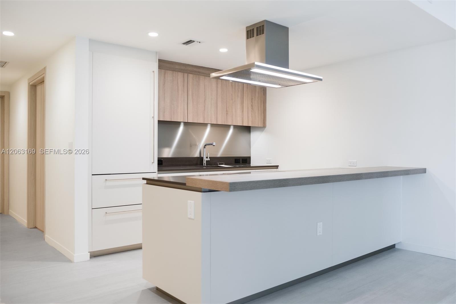 1000 Brickell Plz # 4205, Miami FL 33131