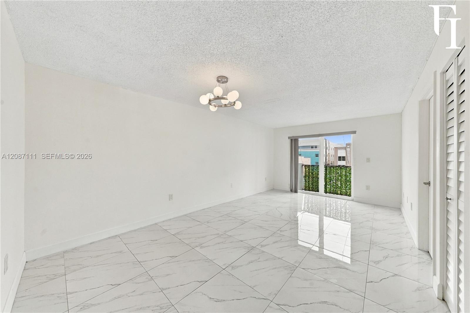 6965 Harding Ave # 406 — Photo 2