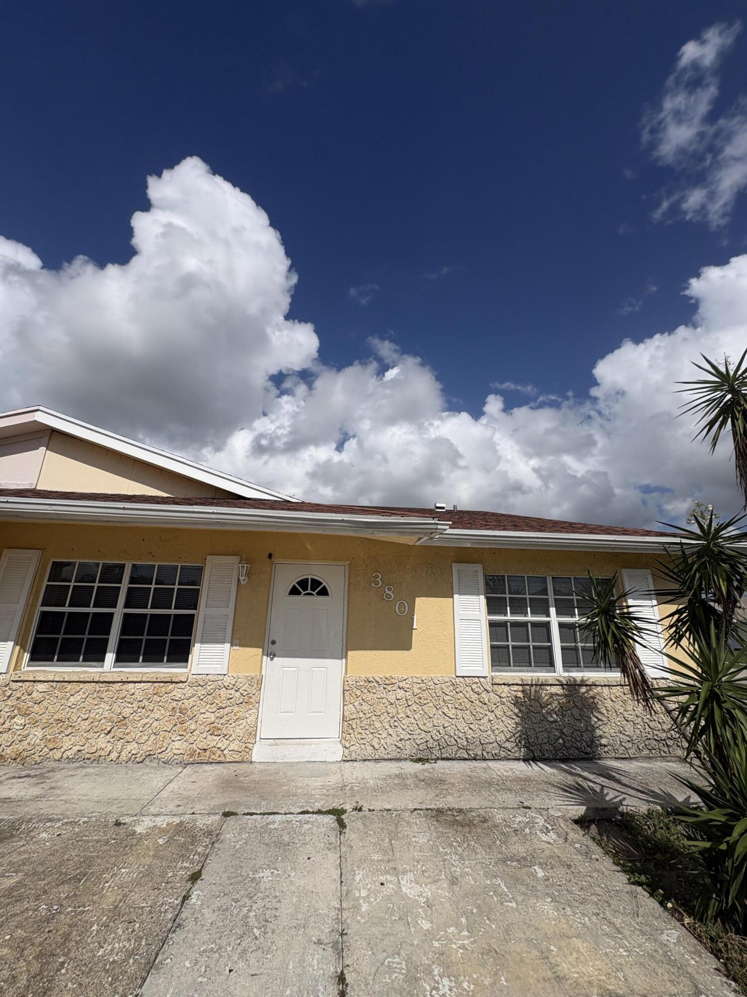3801 Van Cott Circle, West Palm Beach FL 33403