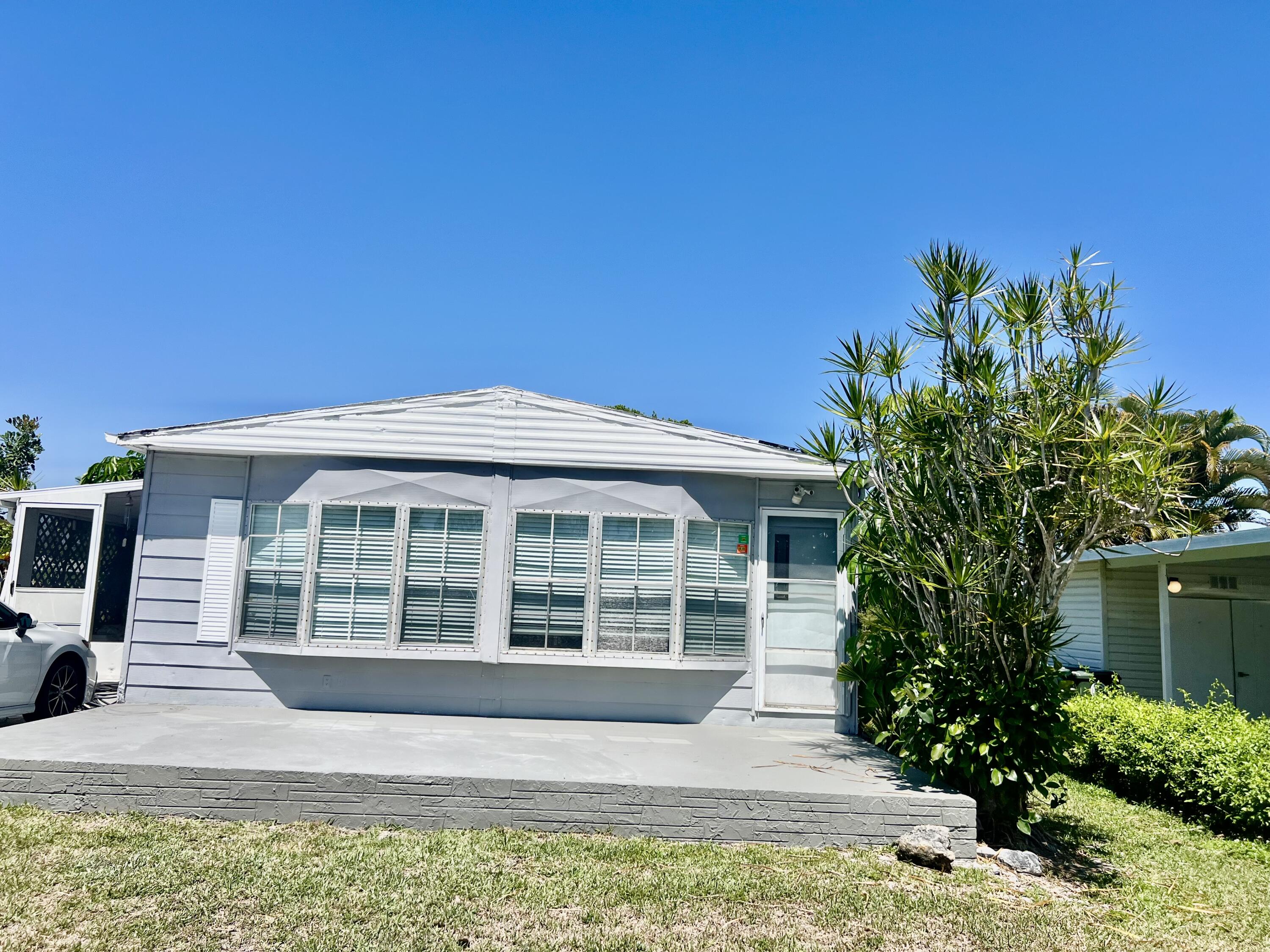 3319 NW 64th Court, Coconut Creek FL 33073