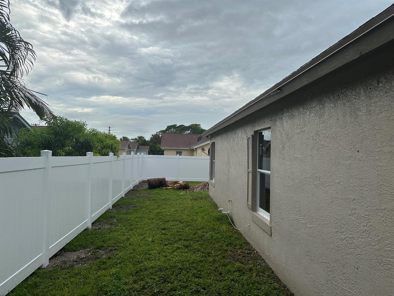Side Yard 1