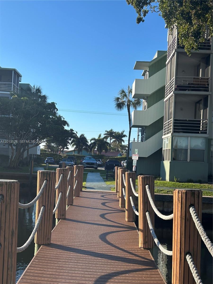 2741 Taft St # 203, Hollywood FL 33020