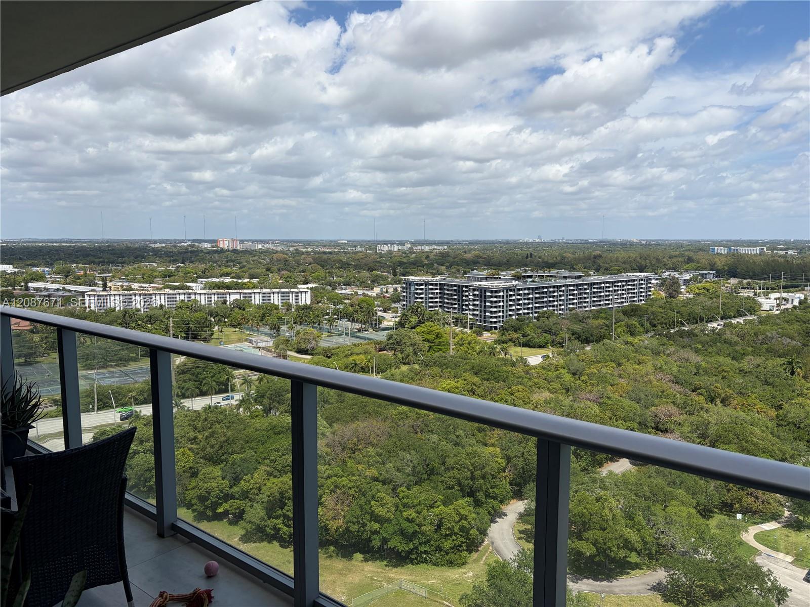 16385 Biscayne Blvd # 2104 — Photo 3