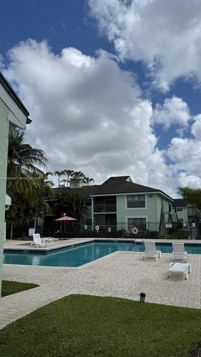 4098 N Pine Island Rd # 100, Sunrise FL 33351