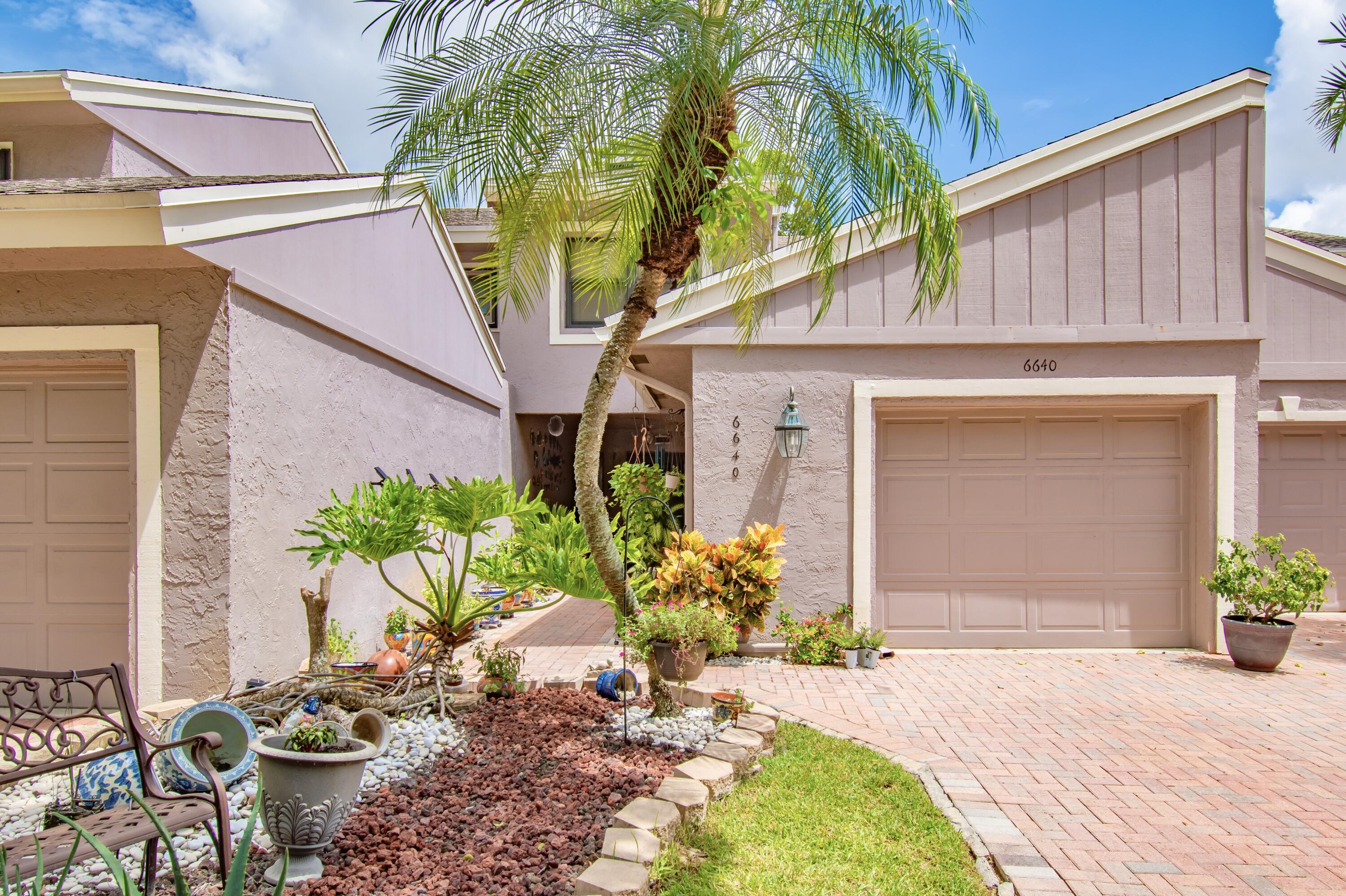 6640 Thornhill Court, Boca Raton FL 33433