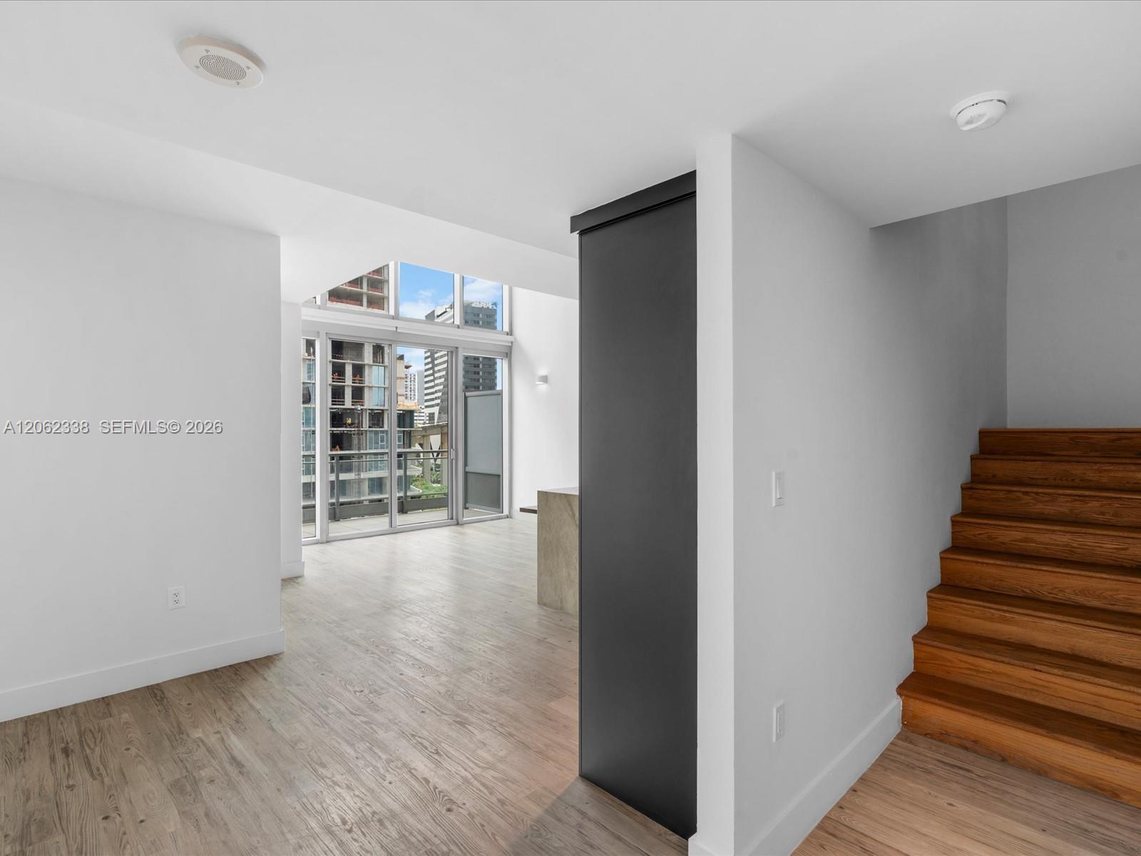 92 SW 3rd St # 704, Miami FL 33130